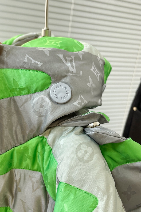 ハイクオリティダウンジャケット素材ディテール